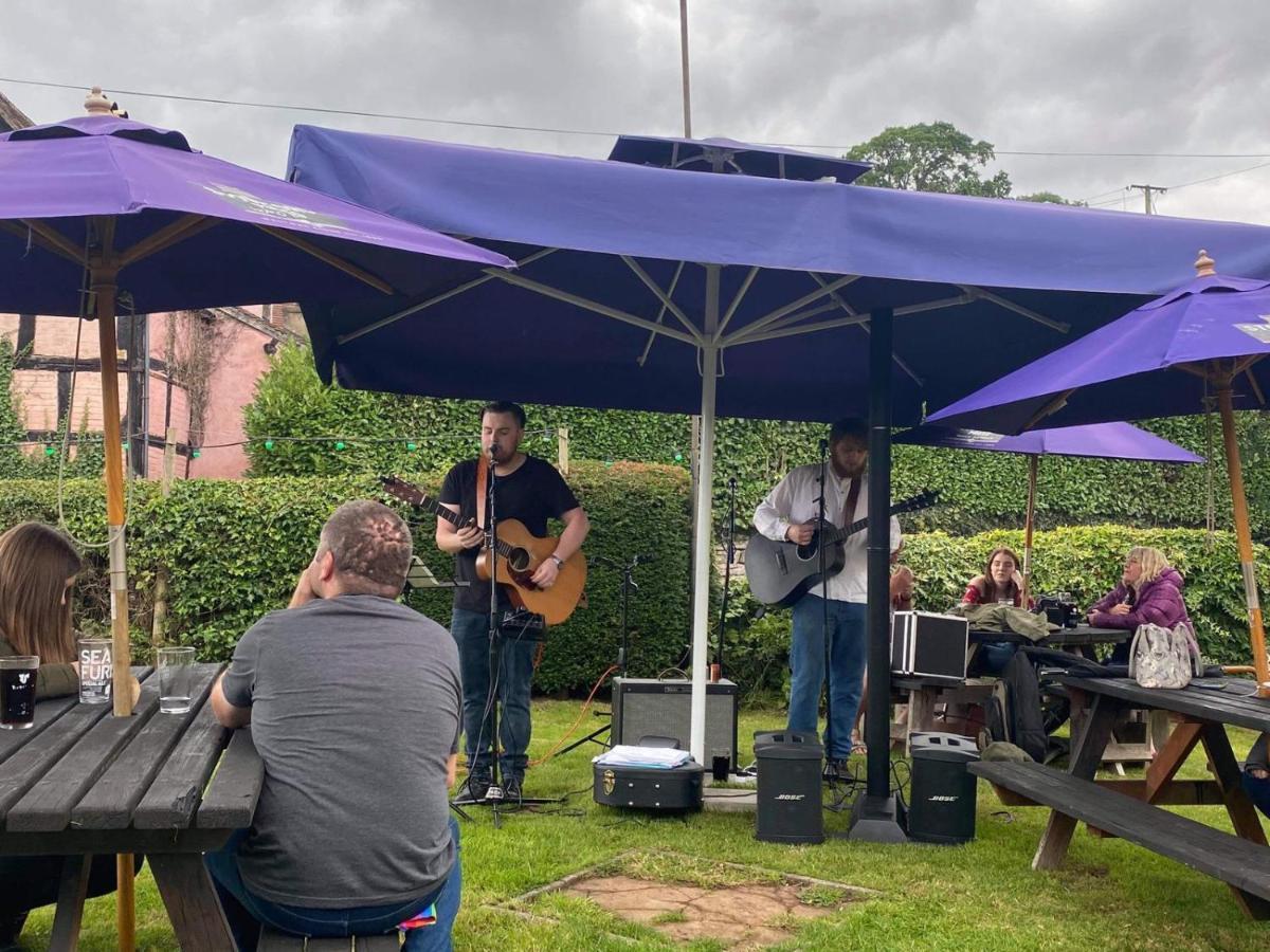 The Farmers Boy 3* Longhope