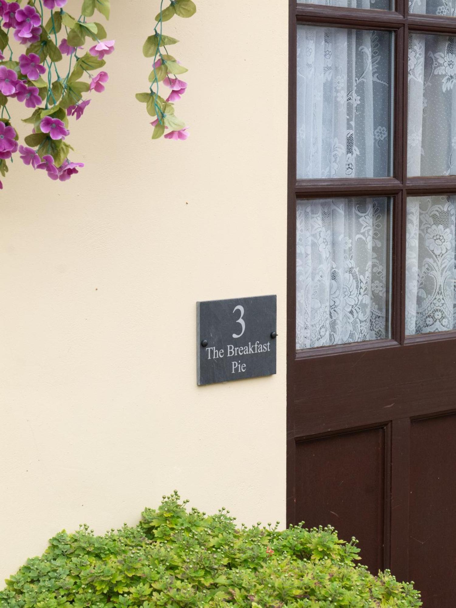 The Farmers Boy Inn 3*