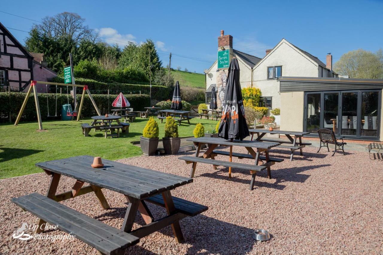 Inn The Farmers Boy